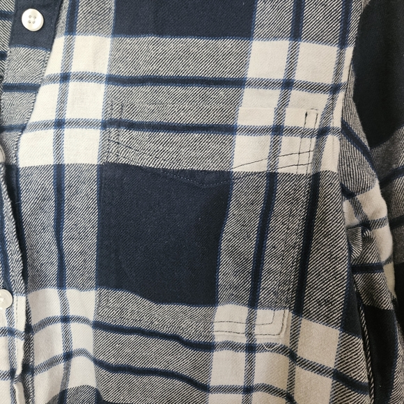 Blue and White Plaid Button-Up Shirt - Picture 5 of 7